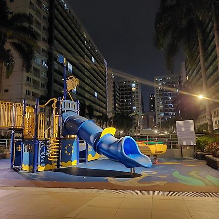 Sea Residences Moa Jaylord Place Manila Exteriör bild