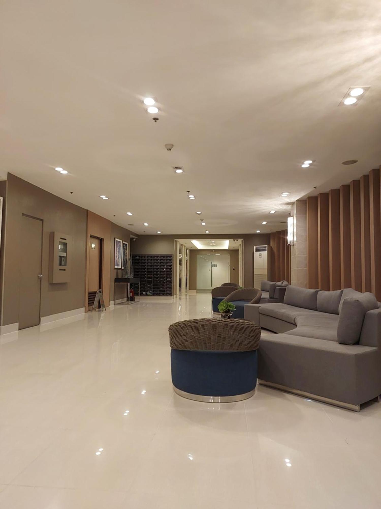 Sea Residences Moa Jaylord Place Manila Exteriör bild