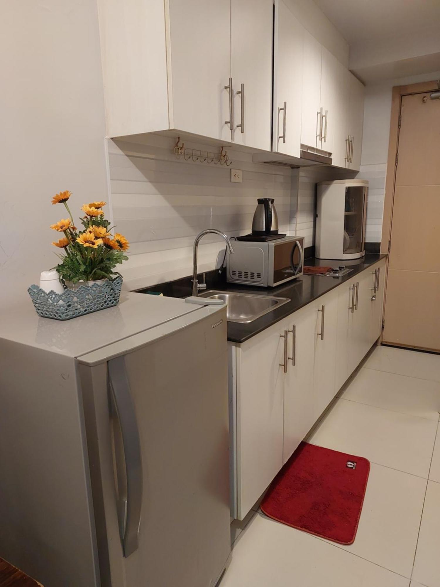 Sea Residences Moa Jaylord Place Manila Exteriör bild